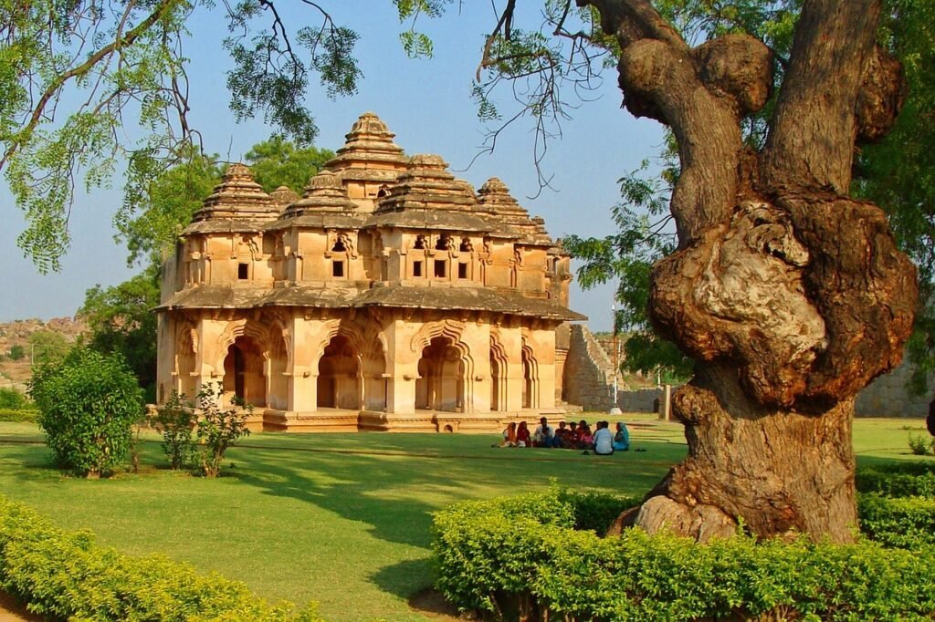 Hampi (Karnataka)