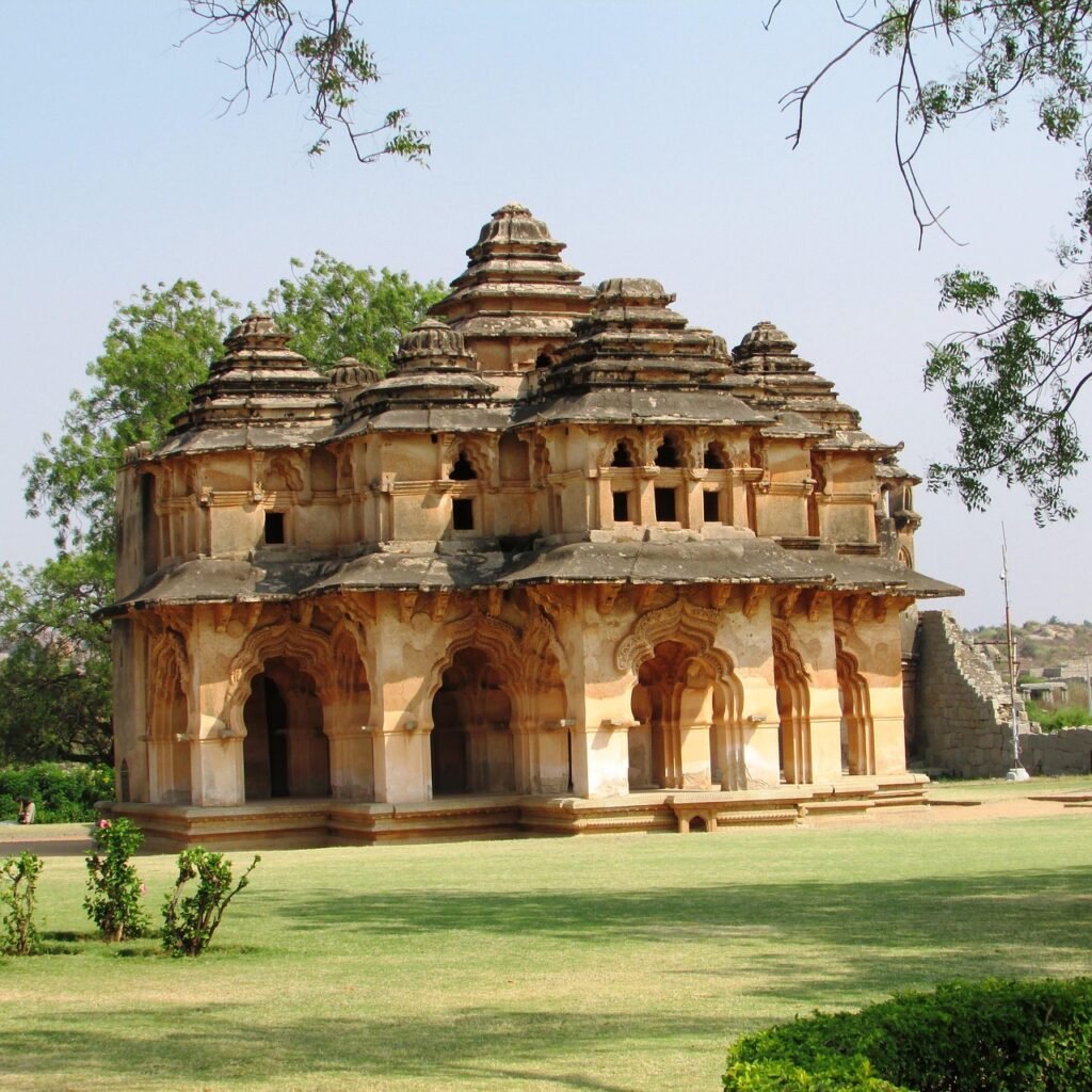 Hampi (Karnataka)
